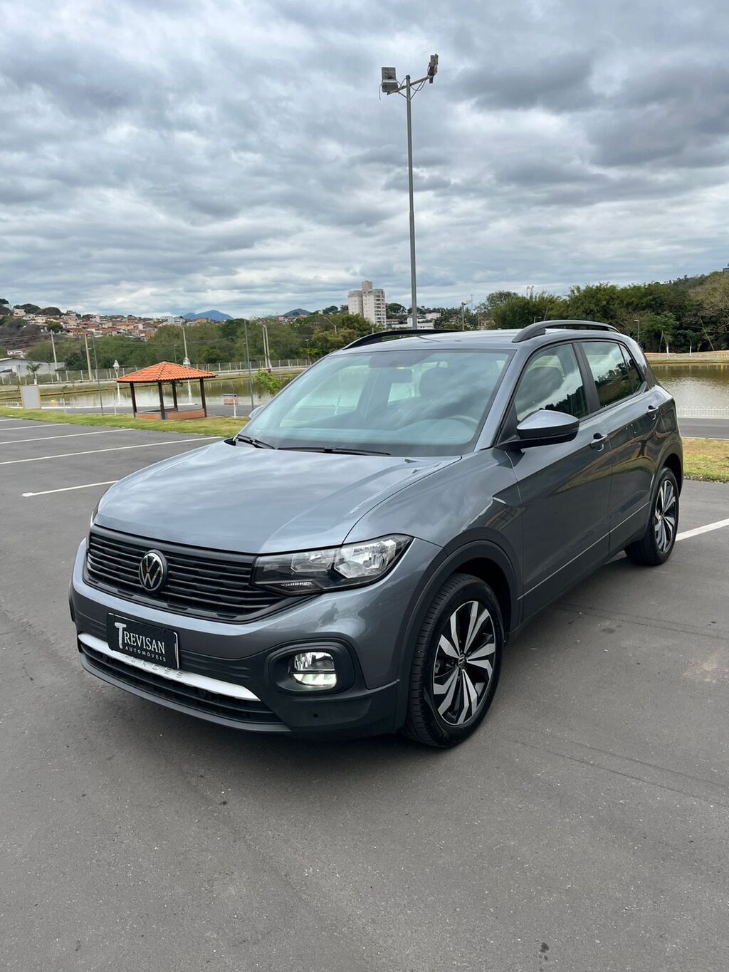 Volkswagen T-Cross 1.0 200 TSI Cinza Automático 2024 – Trevisan